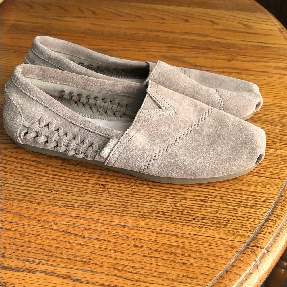 BOBS from Sketchers Women’s Suede Leather Memory Foam Slip-on Flats